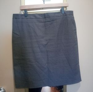Liz Claiborne | Blue and White Patterned Knee Length Pencil Skirt